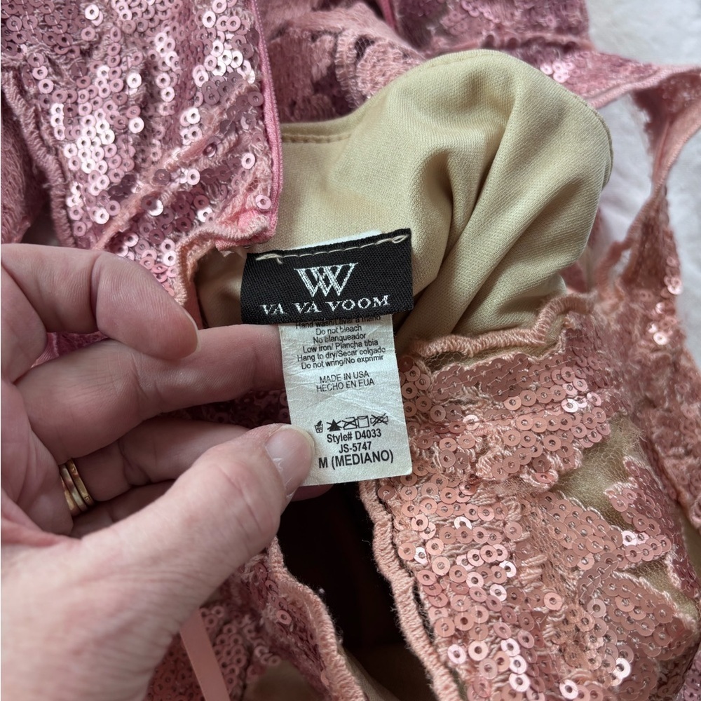 Va Va Voom Women’s Pink Sequin Above Knee Mini Dress High collar Zip back Size M - Picture 7 of 12